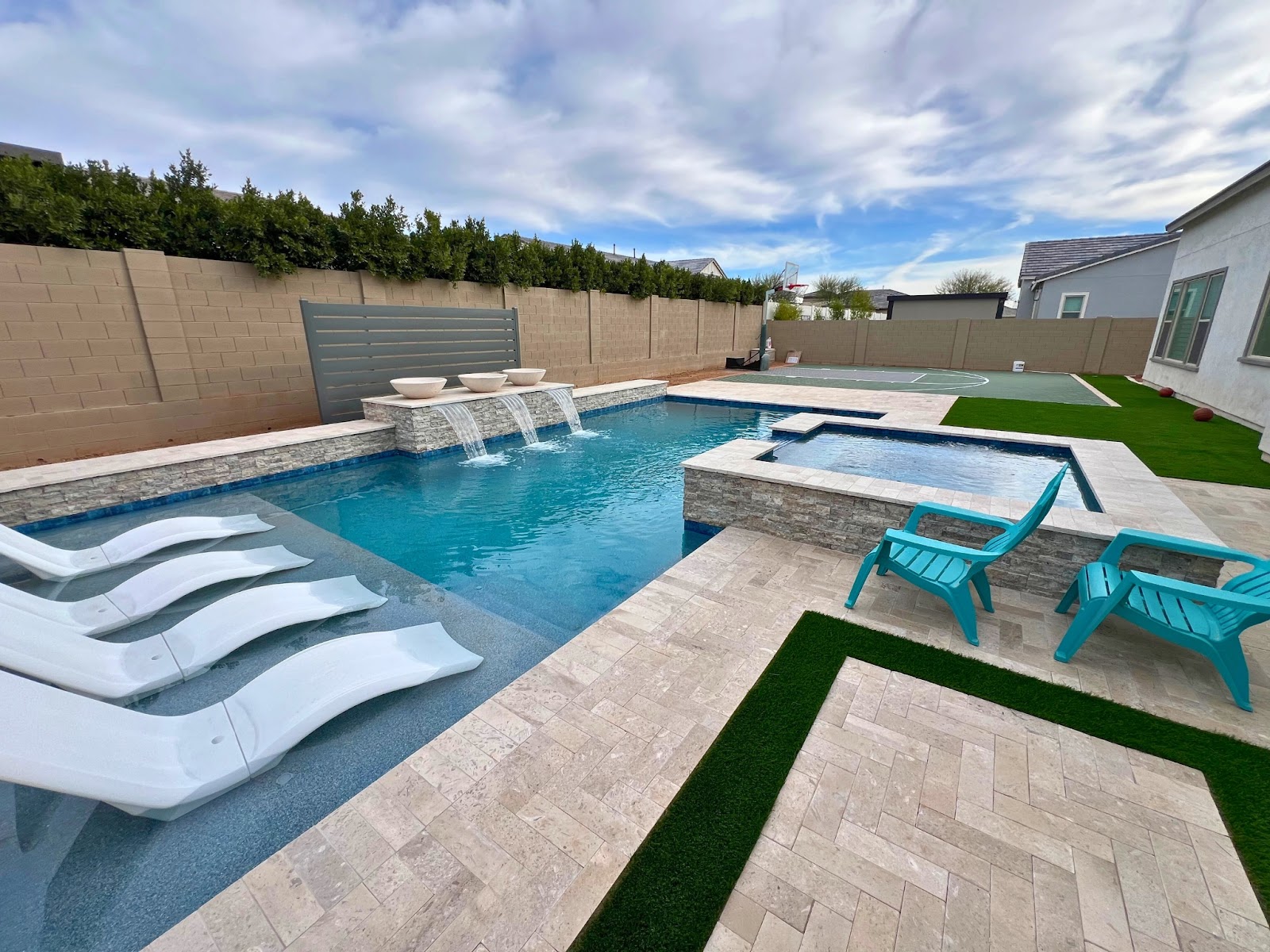 Compact Courtyard Pool Renovation